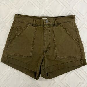 Garage Green Cargo Shorts Size 3